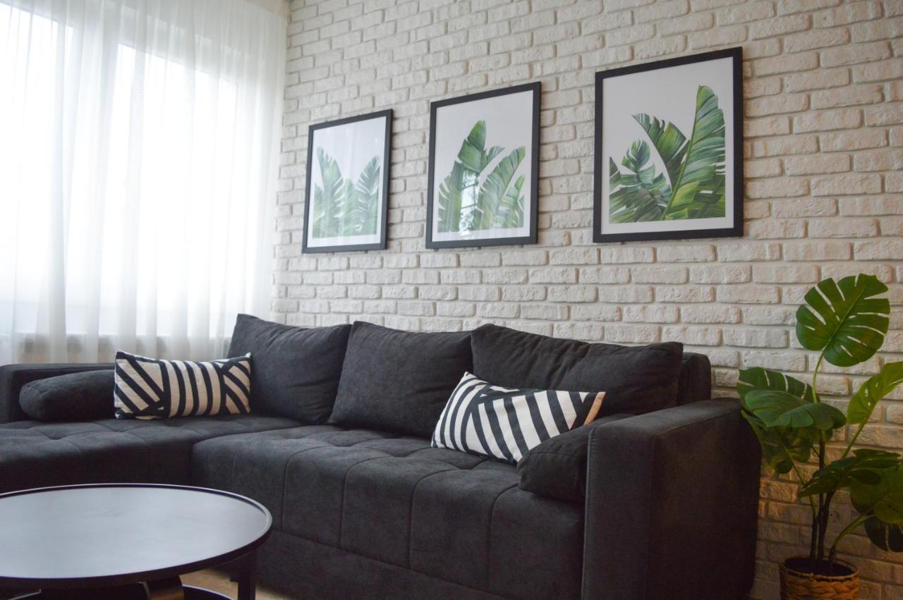 The Black & White Oasis Belgrado Exterior foto